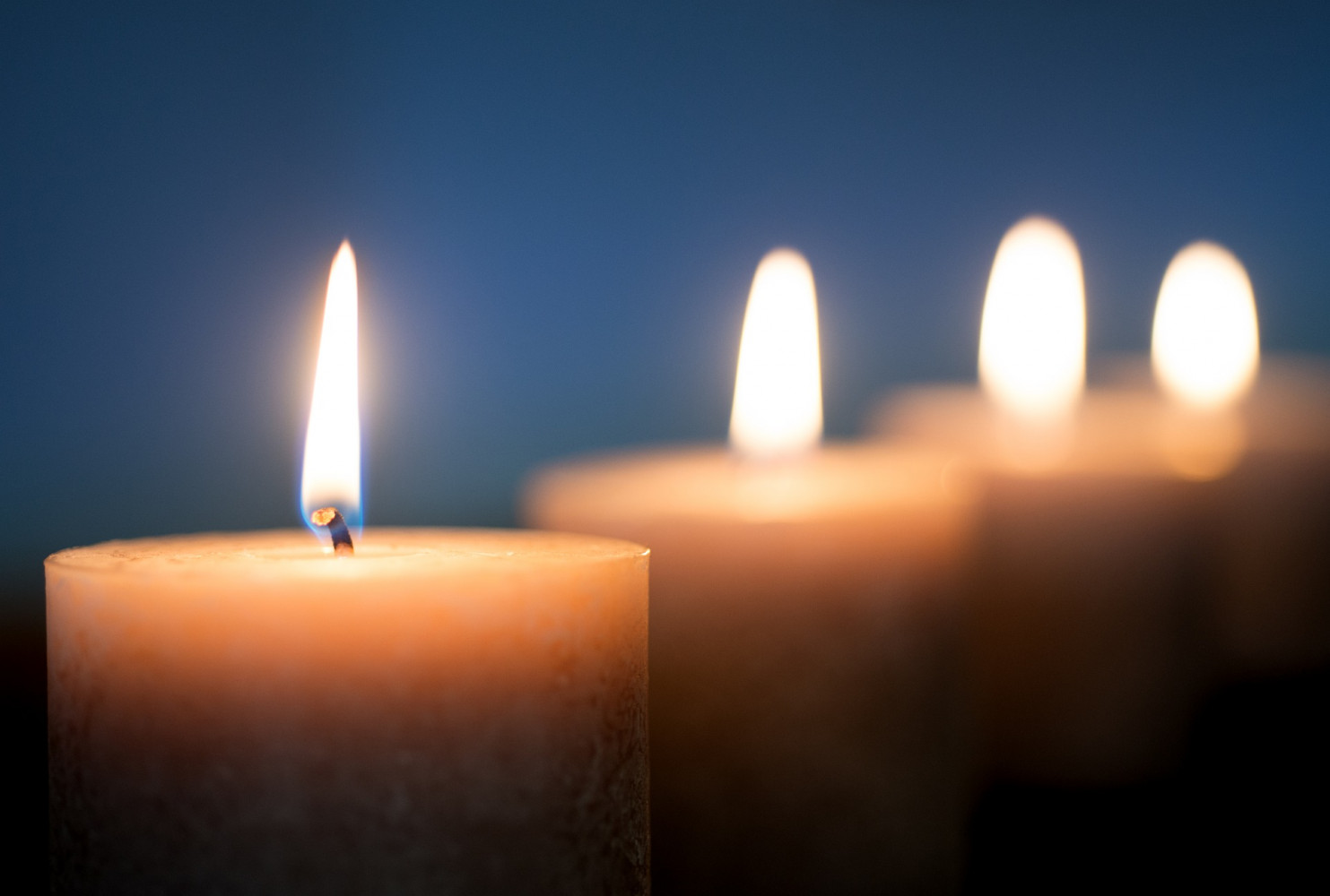 Kerzen und Trauer